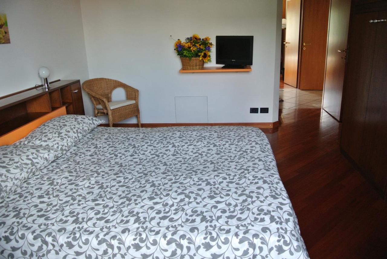 קומו B&B Sari מראה חיצוני תמונה